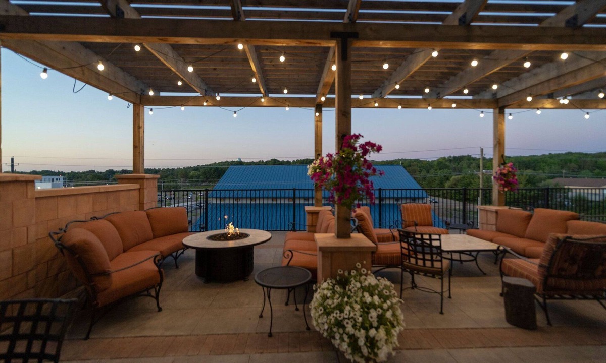 Marquette Apartment | Hearing-Accessible Queen Studio, Marquette