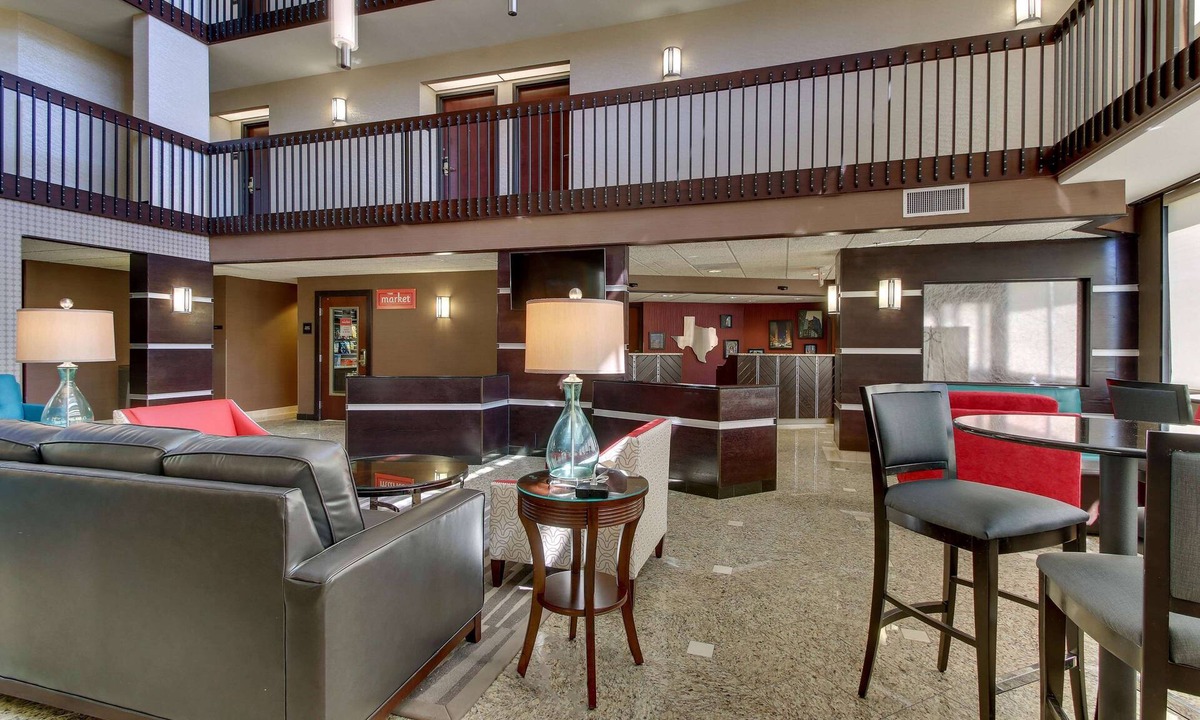 Sugar Land Hotel | Heritage Inn Suites Houston/Sugar Land, Trademark by Wyndham