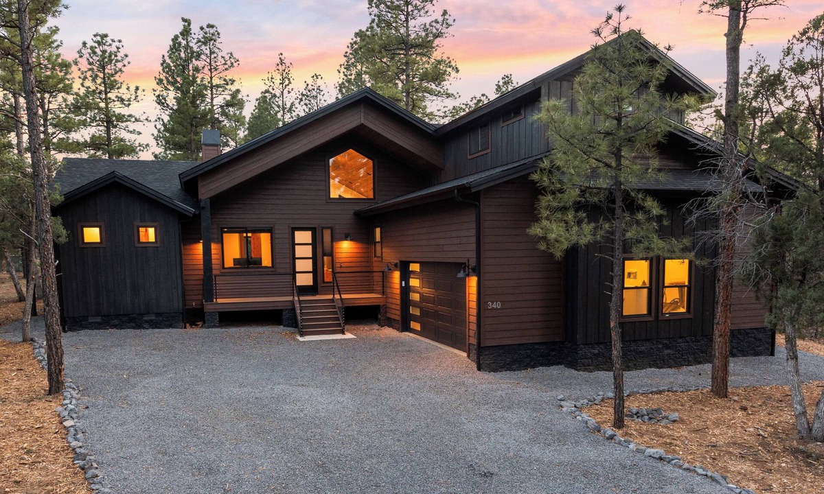 Torreon House | Hidden Pond Retreat - Peaceful Mountain Getaway