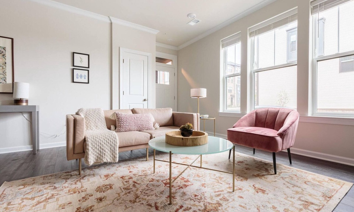 Ashburn House | Hip Ashburn 3BR w/W/D, nr Airport & National Park, by Blueground