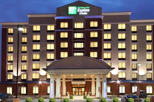 Columbus Hotel | Holiday Inn Express Hotel & Suites Ohio State University- OSU Medical Center by IHG