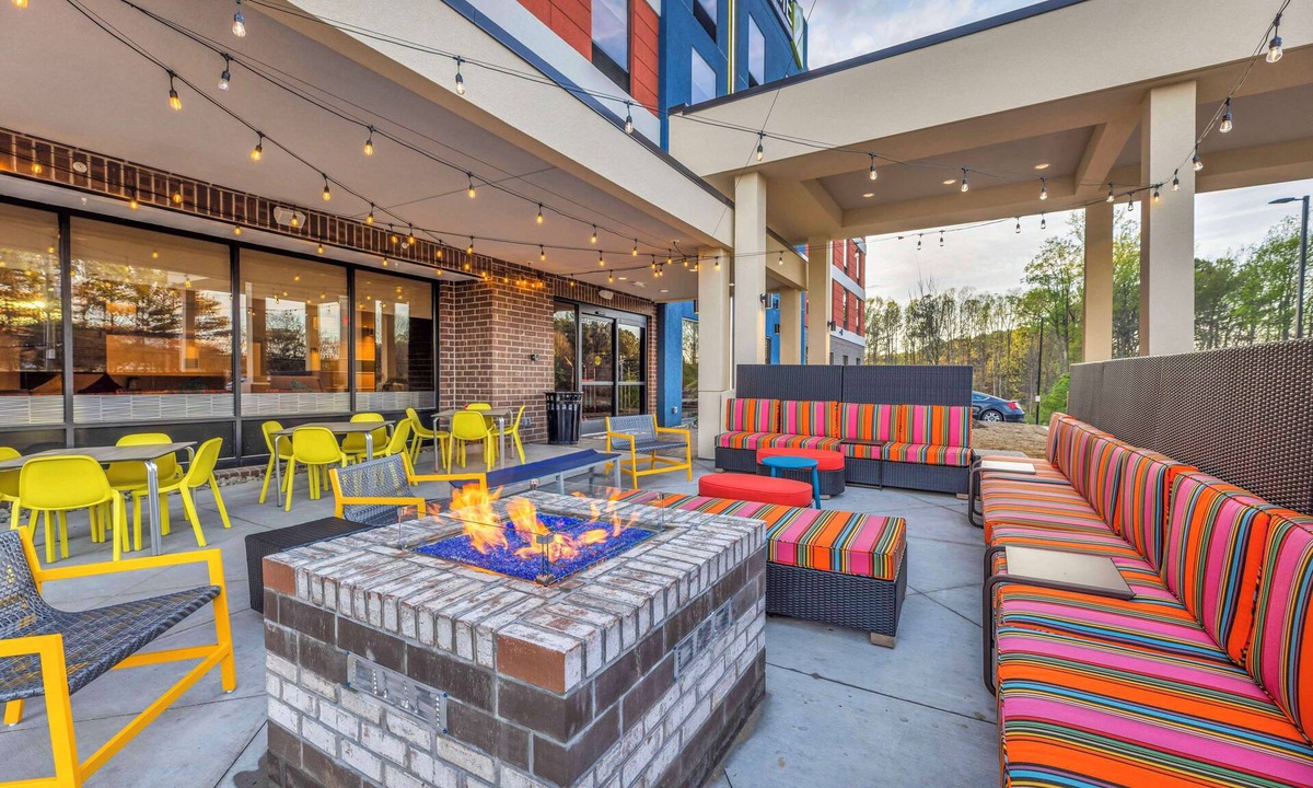 Southwest Raleigh Hotel | Home2 Suites by Hilton Raleigh West Lenovo Center
