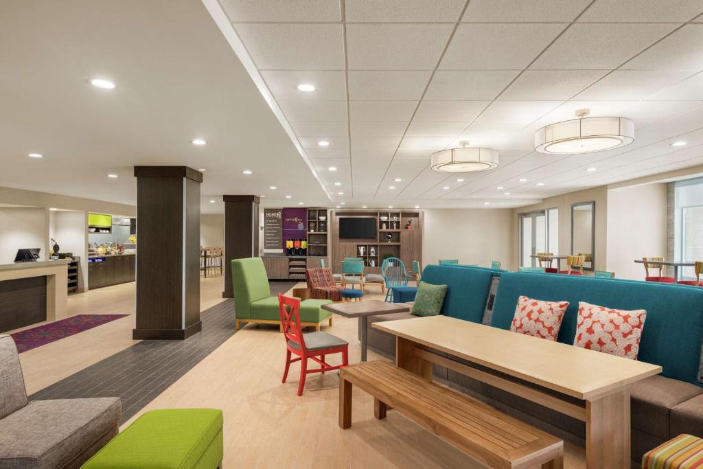 Woodbridge Hotel | Home2 Suites by Hilton Woodbridge Potomac Mills