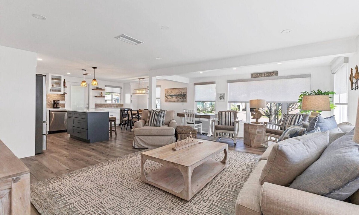 Siesta Key Villa | Horizons West - Beautiful 2 bedroom Bayside Villa F-7