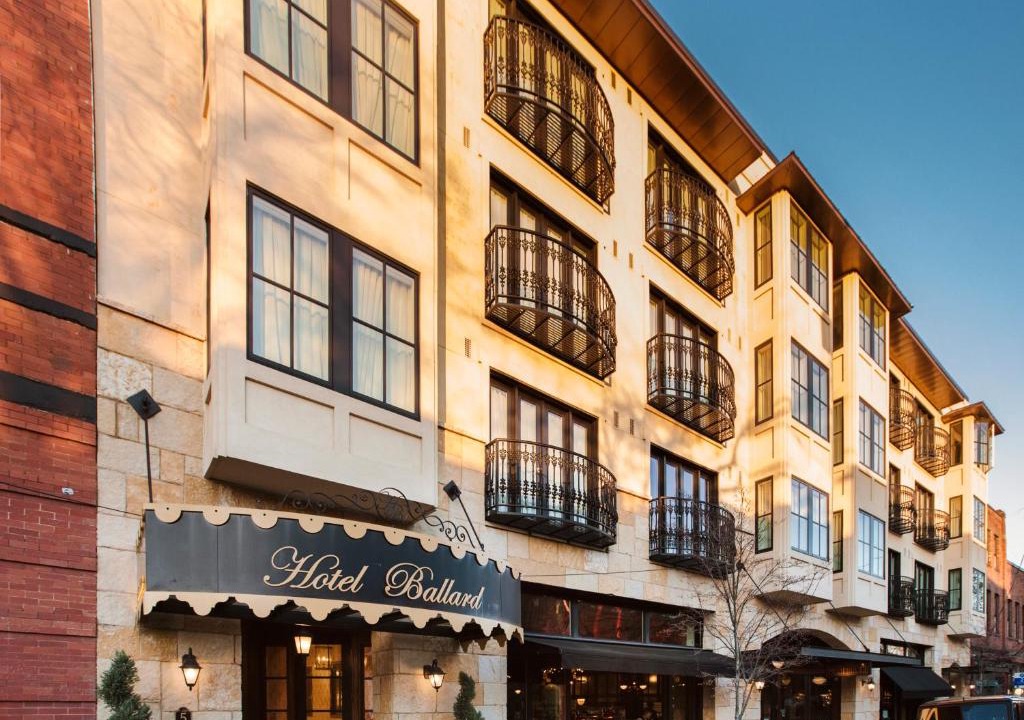 Old Ballard Hotel | Hotel Ballard