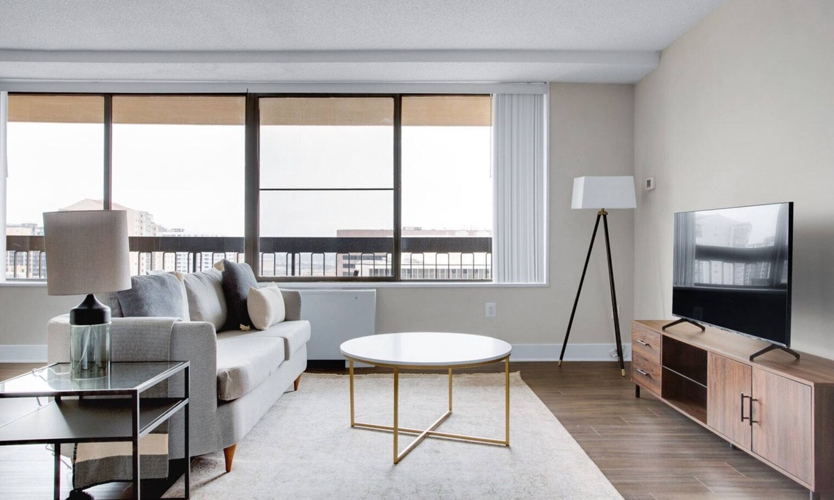 Crystal City Apartment | Ideal Crystal City 1BR w/Gym & Concierge, steps to Metro, by Blueground