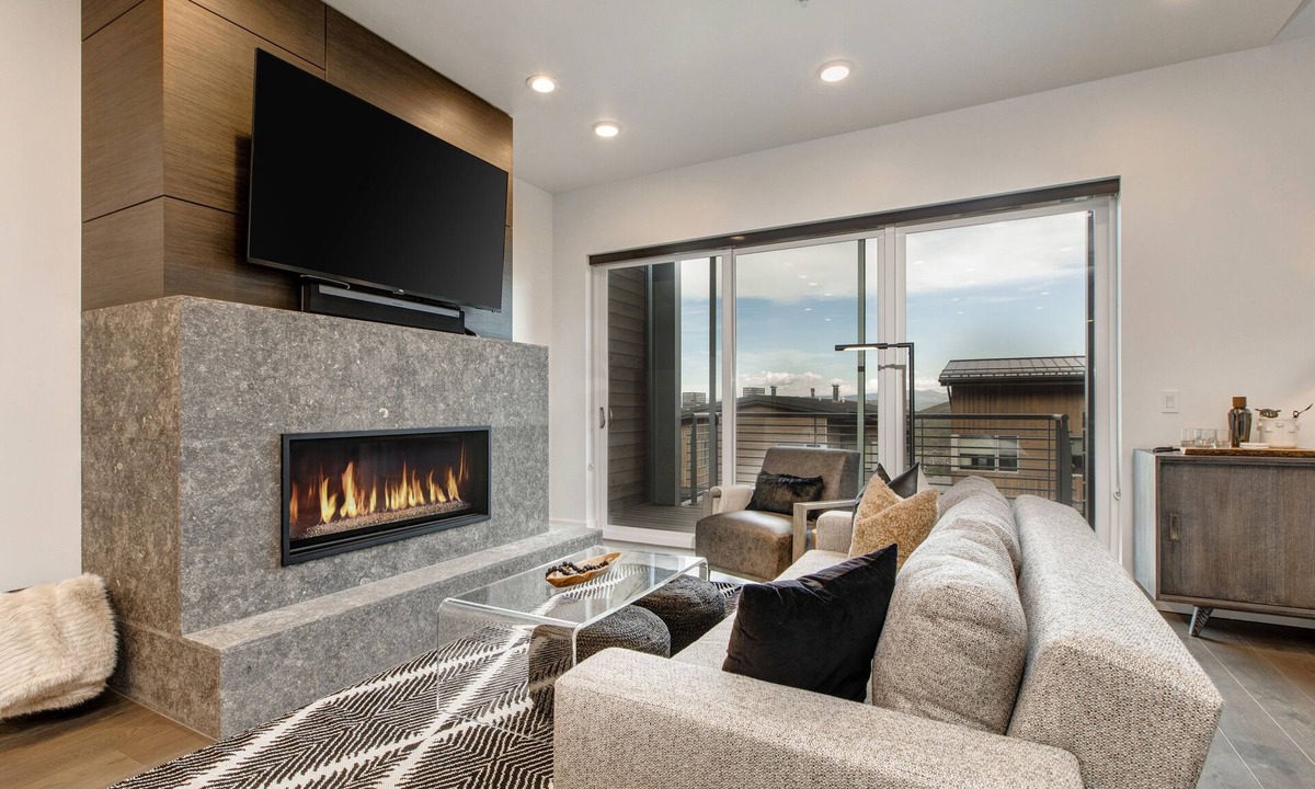 Park City House | In Canyons Village with Luxury Amenities, 3 Master BD + Private Hot Tub!