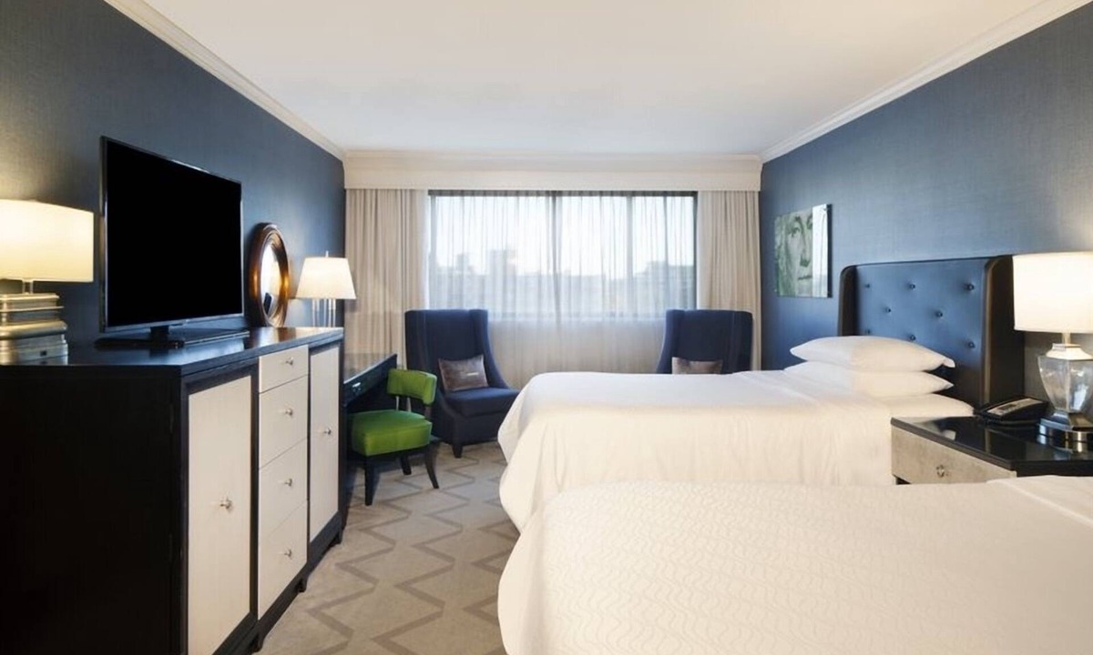 West End Hotel | Indulge in the Extraordinary | National Mall Museums and Monuments - 1.9 miles