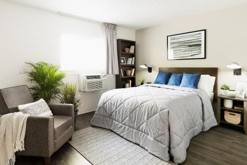 Northeast Raleigh Hotel | InTown Suites Extended Stay Raleigh NC- Capital Blvd