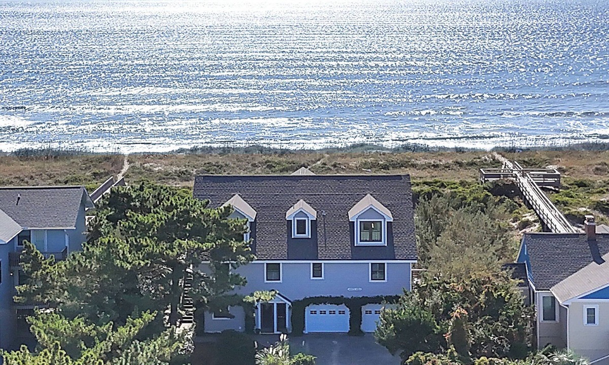 Caswell Beach House | Jonah's Whale: Large Oceanfront Home, Ocean and Waterway Views