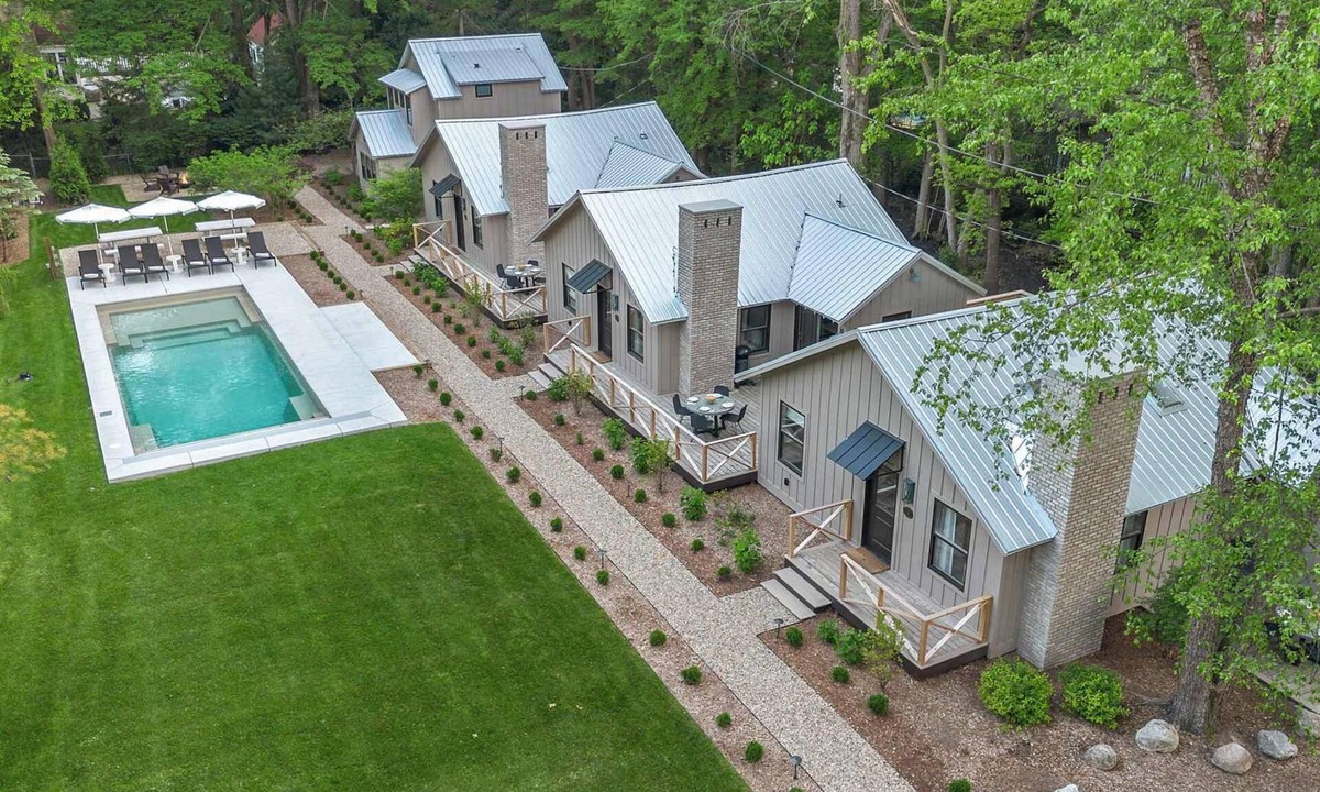 Union Pier Cottage | Juniper Presents: Townies - 4 Homes, Hot Tubs, Pool & Walk to Beach