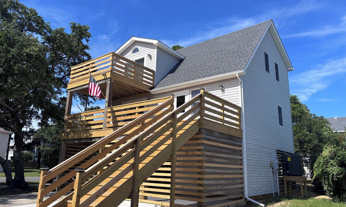 Colington Cottage | KDH Bay-Cation