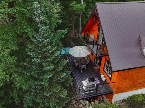 Entrelacs Ski Chalet | Kedros Lake Access, SPA, Canoe & Swim Platform