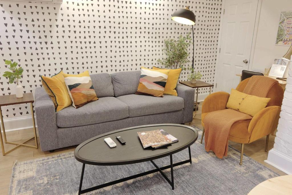 Mount Pleasant Apartment | Kilbourne Cottage in Mount Pleasant