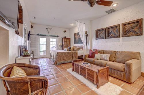 St. George Villa | King Bed Villa with Kitchen, Spa, Pool, Gym - Relaxing