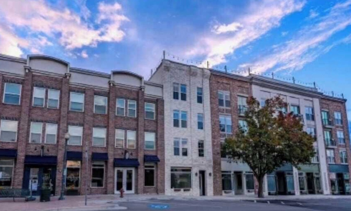Pleasant Grove House | King Suite with Twin Loft – Family & Pet Friendly