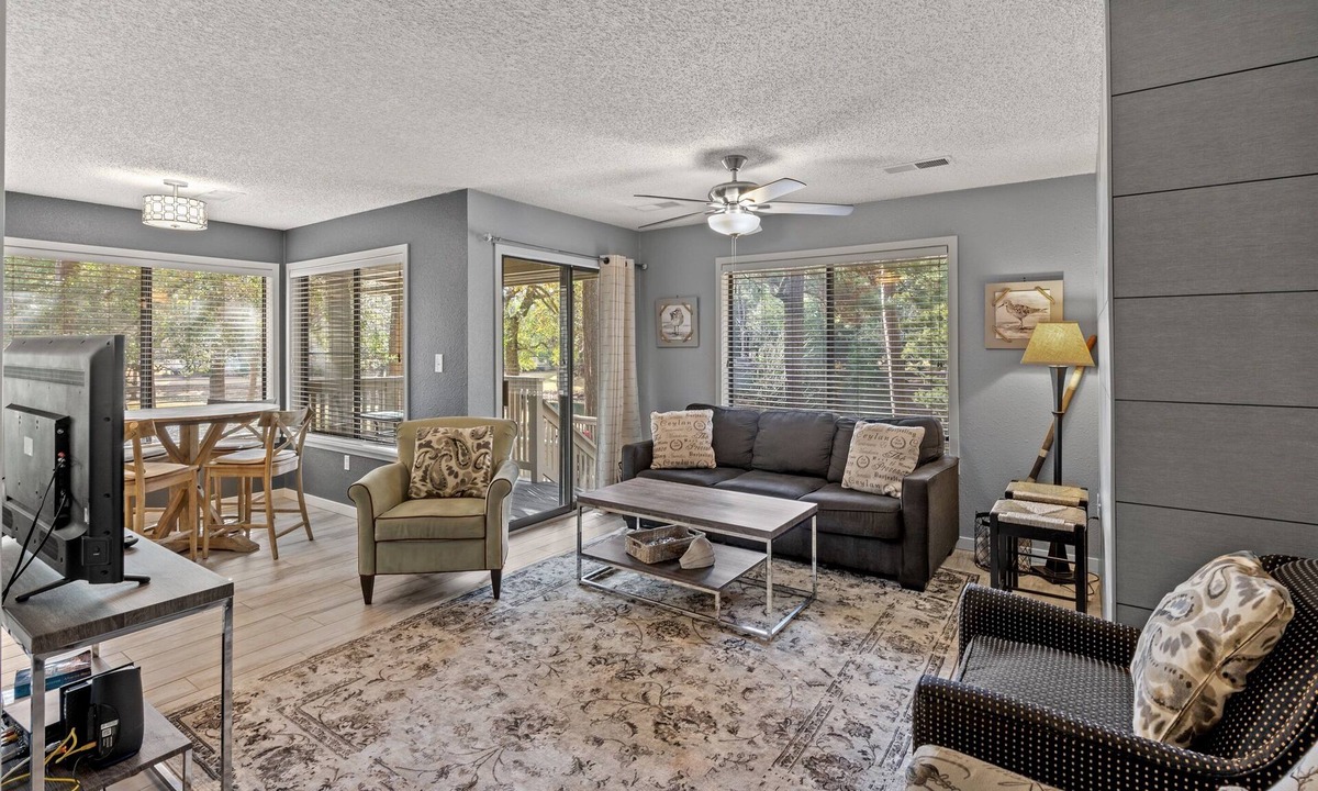 Arcadian Shores Villa | Kingston WHP 20A 1st floor Villa w/pool/beach