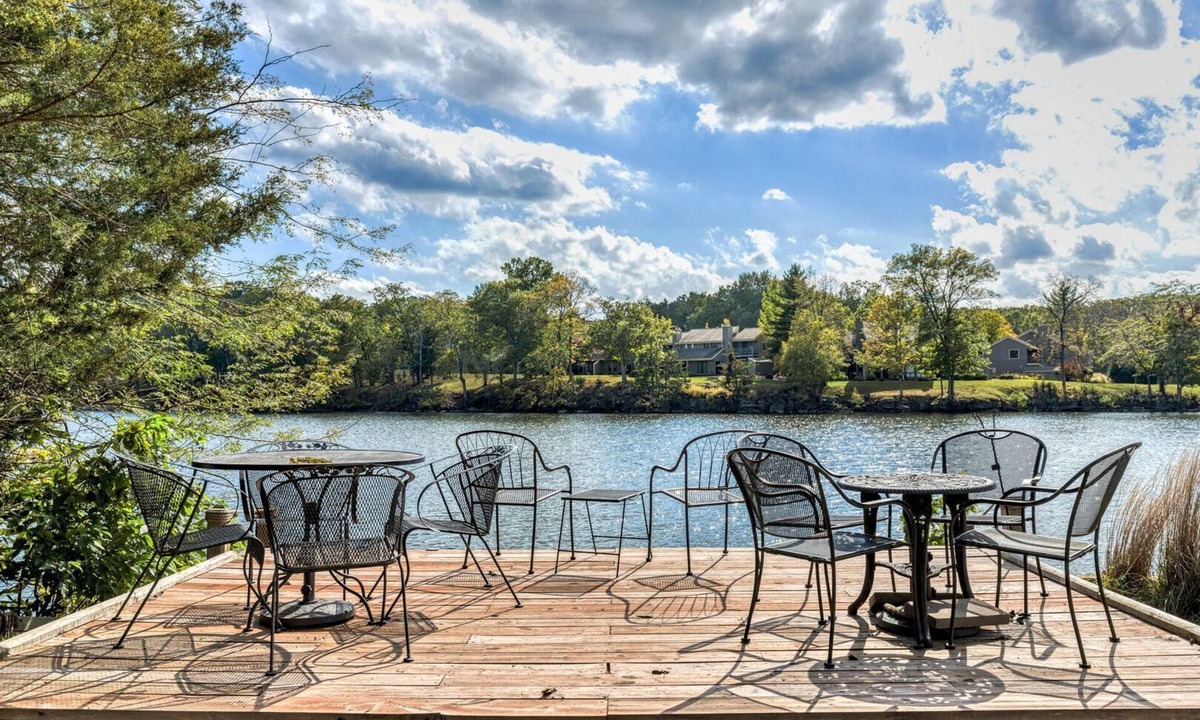 Innsbrook Ski Chalet | Lakefront A-Frame with Private Dock