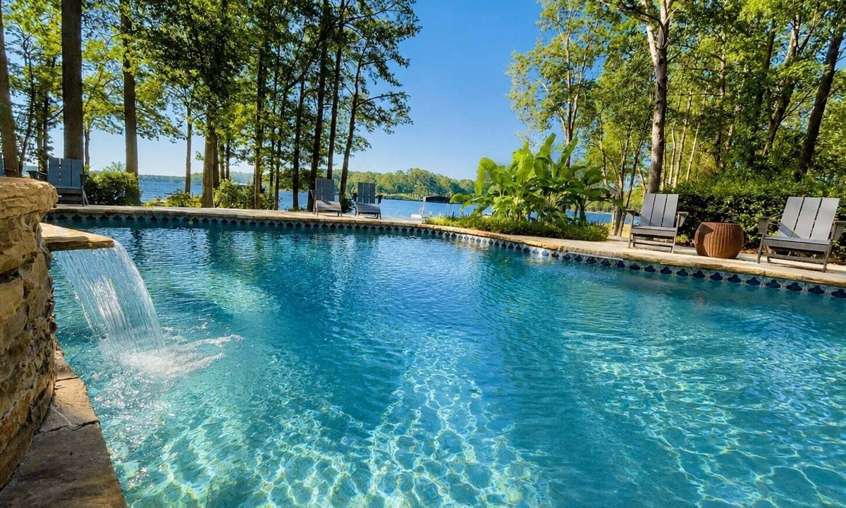 Misty River House | Lakefront Home on Lake Oconee with Salt Water Pool and Hot Tub