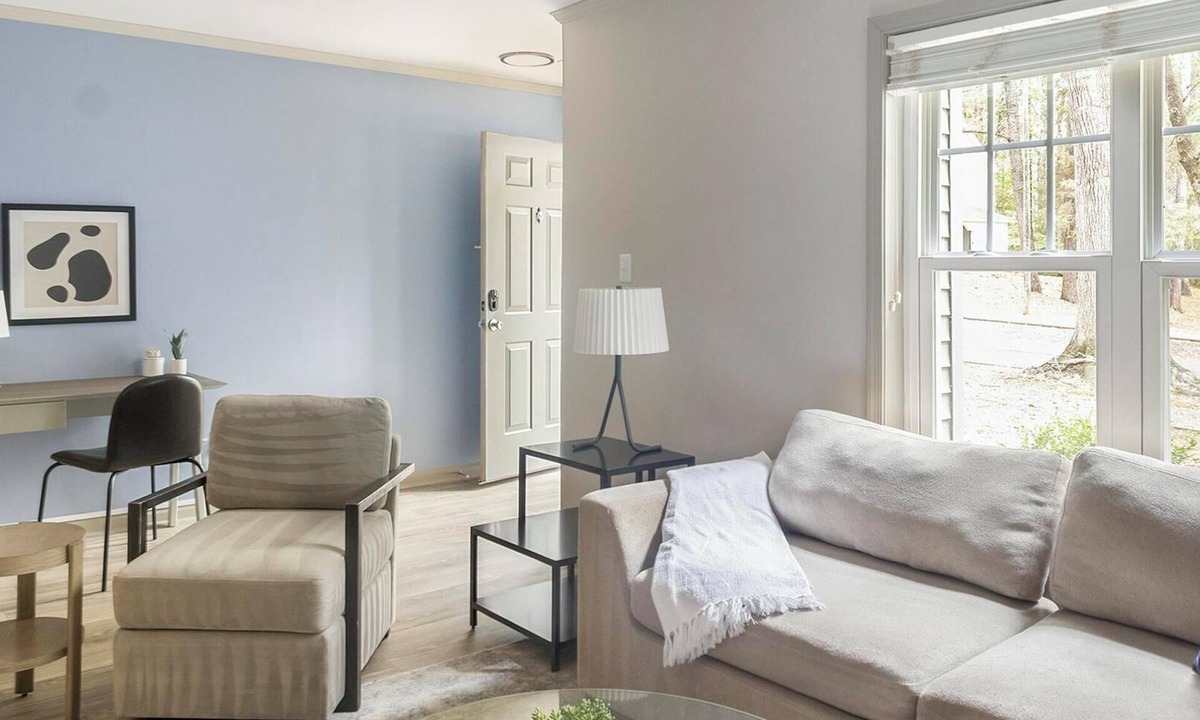 Crabtree Apartment | Landing | Amazing 2BD, Clubhouse, Gym