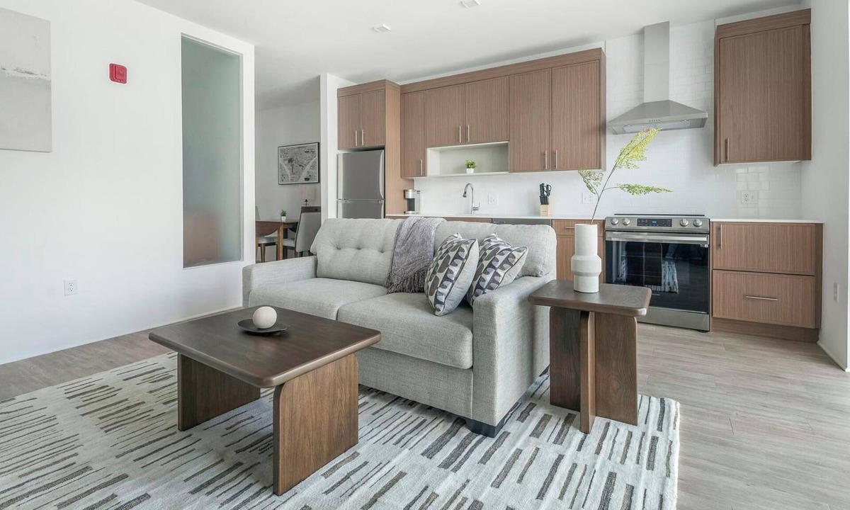 Hyattsville Apartment | Landing | Modern 1BD, Pool, Gym