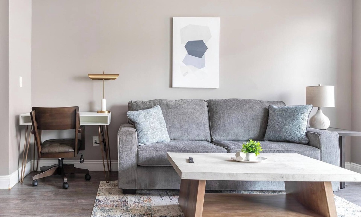 Downtown Columbus Apartment | Landing | Stylish 1BD, Gym, Clubhouse