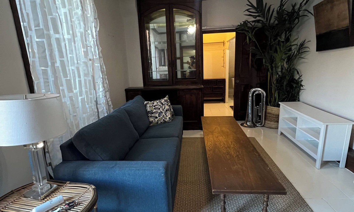 The Beaches House | Large 2bedroom Flat on the Water in the BeachesToronto-Sandy toes & full tummies