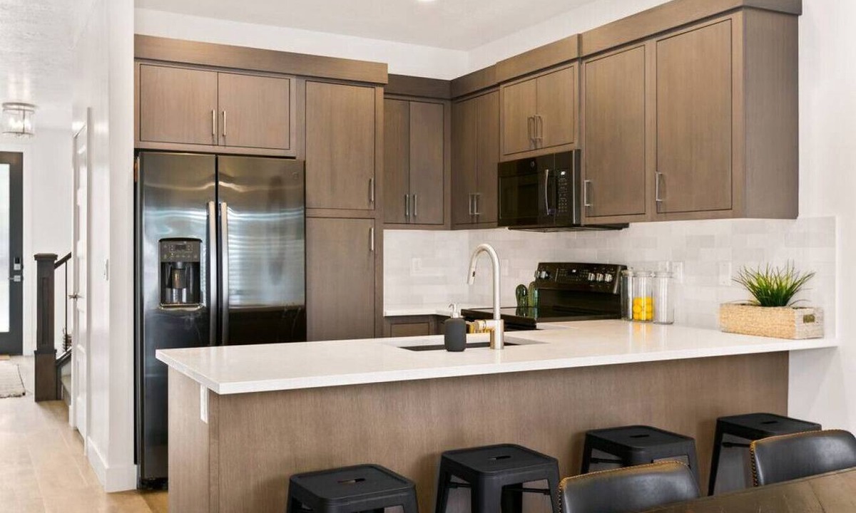 St. George Villa | Large Home Sleeps 16-Pool Perfect For Family Fun!
