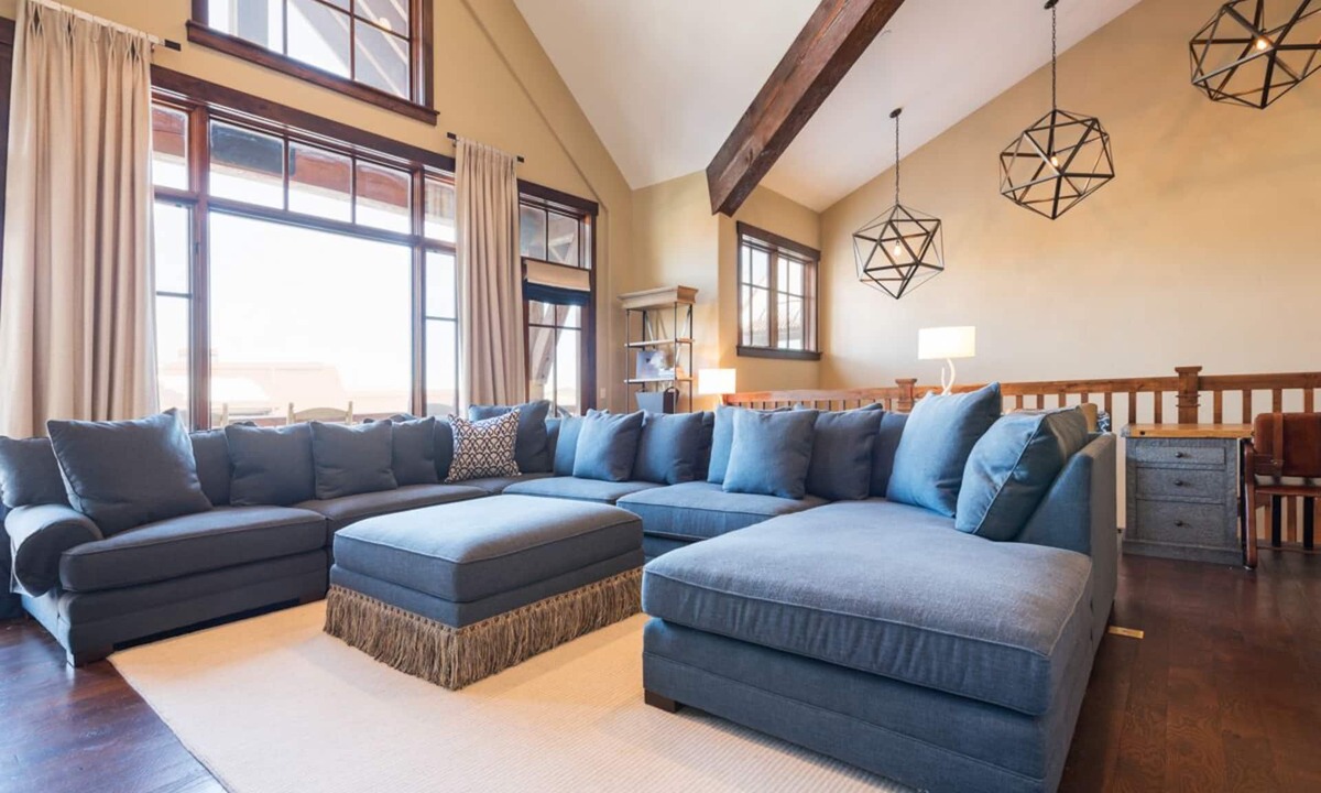 North Park City House | Last-Minute Savings! Cottage with Ski-in/Ski-out Access and Private Hot Tub!