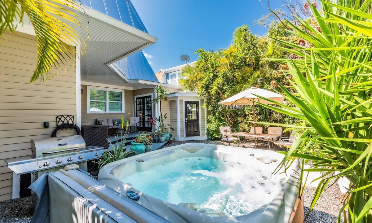 New Town House | Lotus Blossom: Discover Paradise, 3BR Home W/Tropical Courtyard, Hot Tub & Minutes from Old Town!