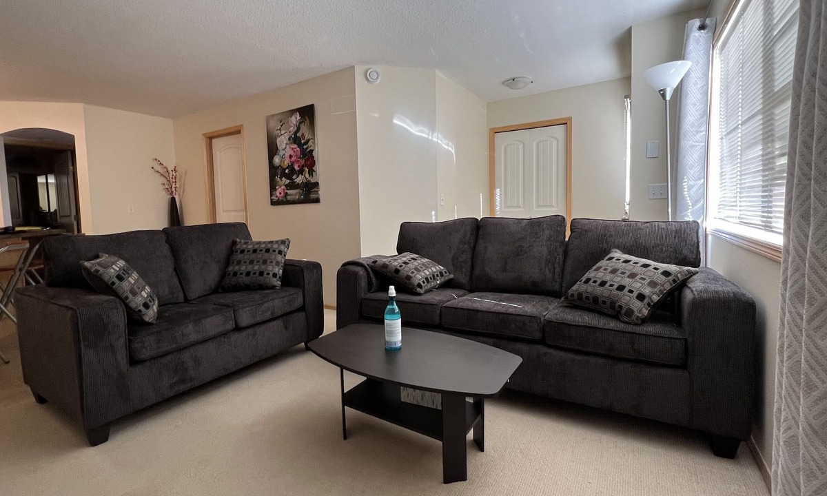 Panorama Hills Condo | Lovely 2-bedroom Condo with free parking
