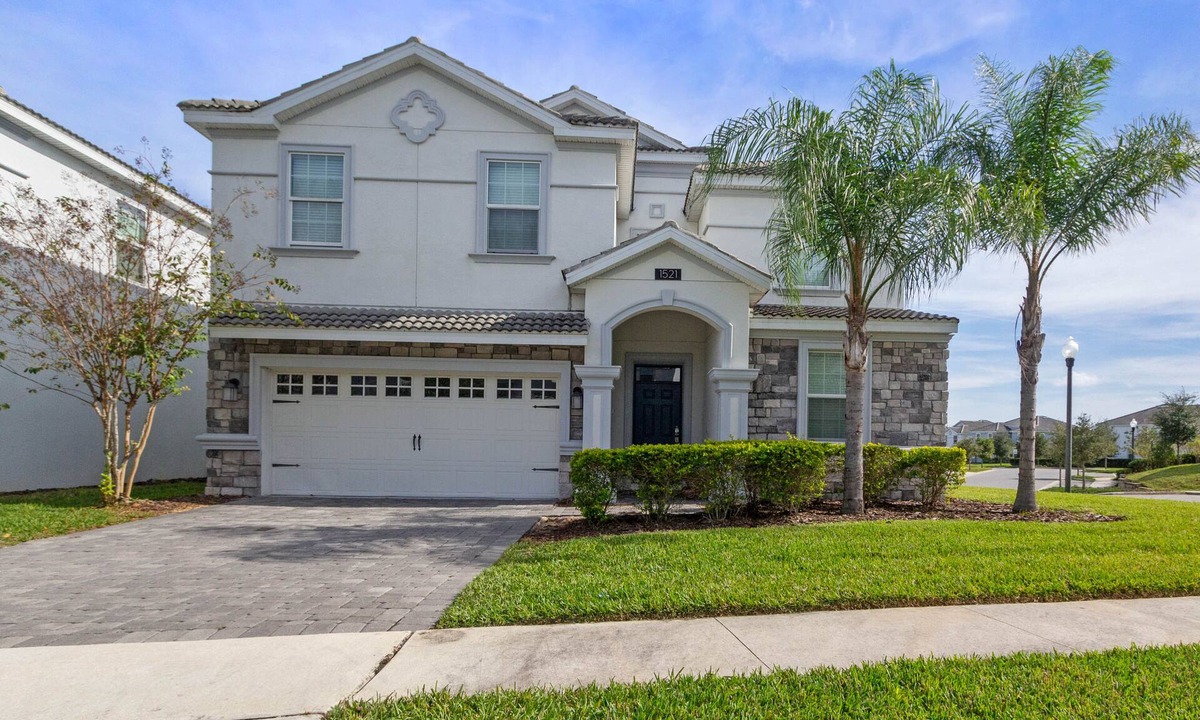 Davenport Villa | Lovely Champions Gate Home with Game Room