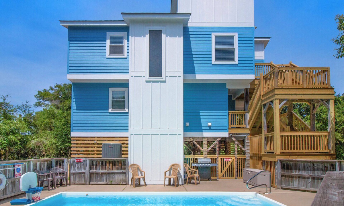 Tuckahoe House | Luna Blu Cottage: Pool, Hot Tub, Duck OBX Retreat