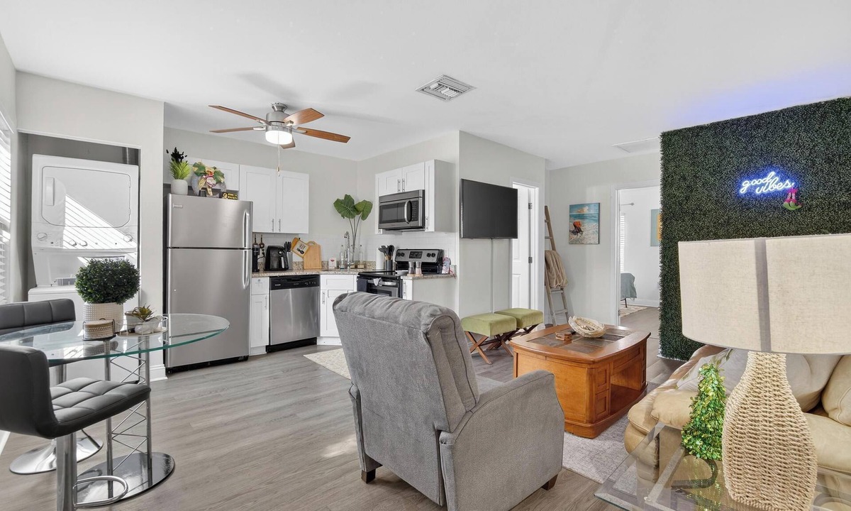 North Hyde Park Condo | Lux Home-Downtown-MINS from HCA Tampa Hospital