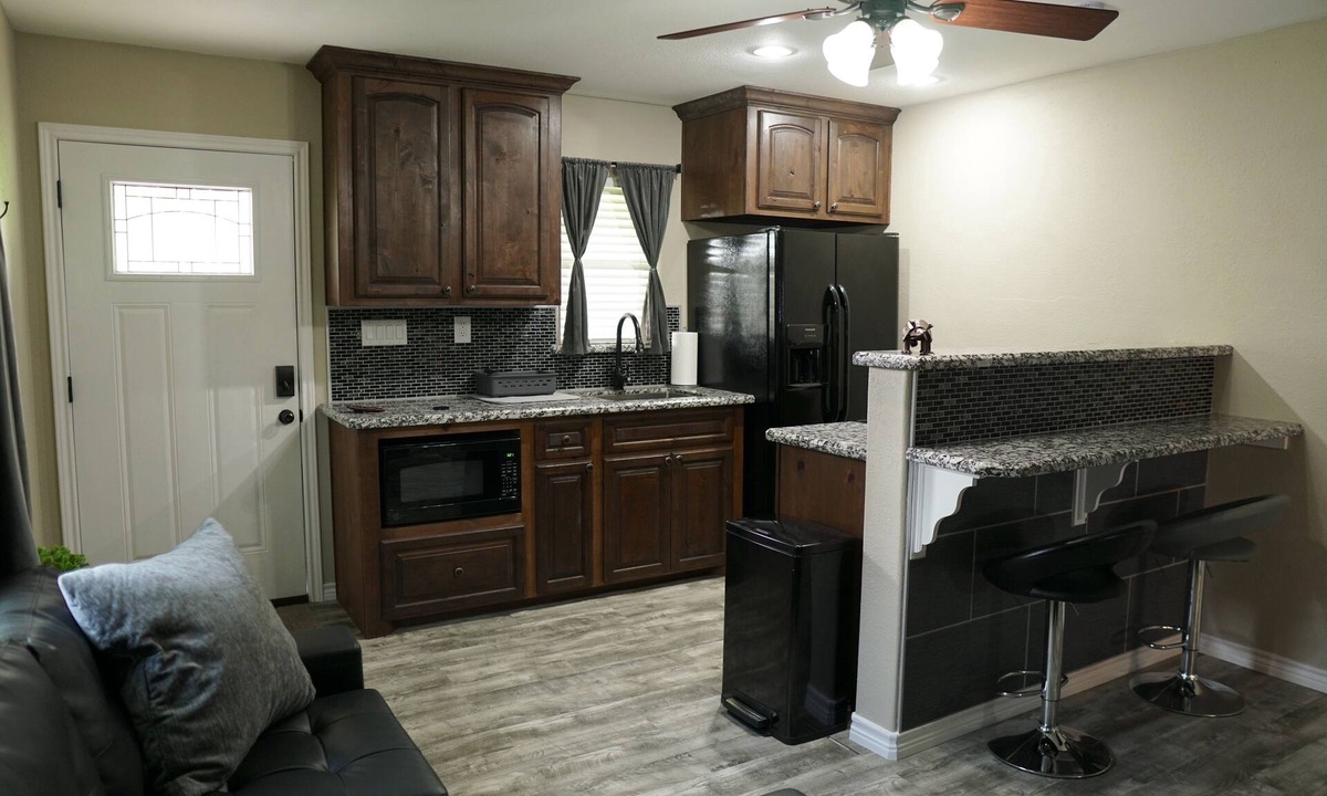 Sweeny Cottage | Luxurious Tiny House