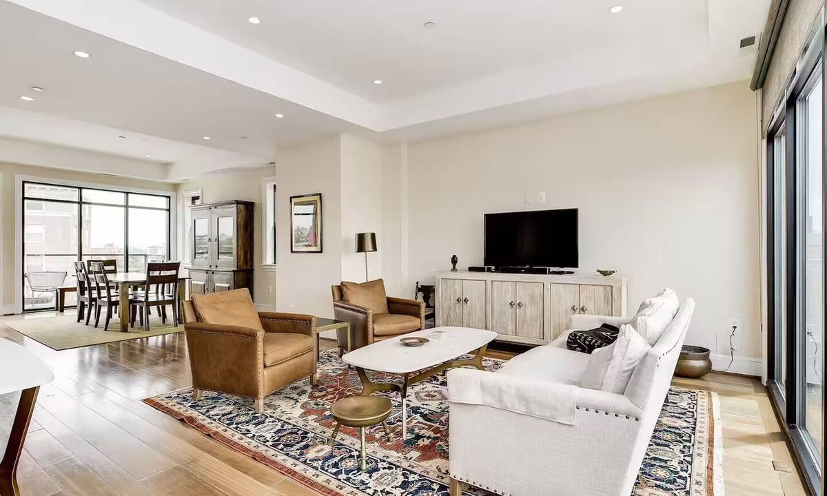 Dupont Circle Apartment | Luxury DuPont Duplex/Anna Maria Residences 502