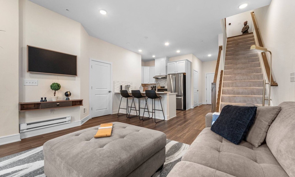 Ashburn Condo | Luxury Furnished Home in Ashburn – Perfect for Relocation and Extended Stays