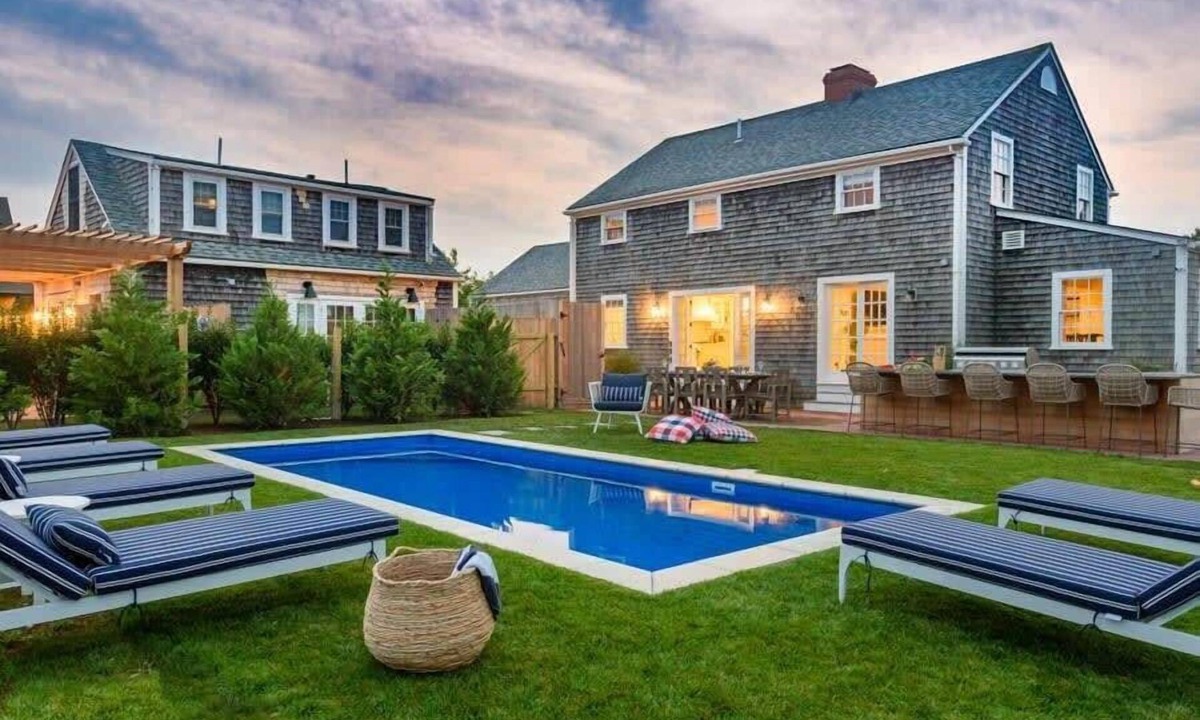 Nantucket House | Luxury Nantucket Estate | Heated Pool & Hot Tub