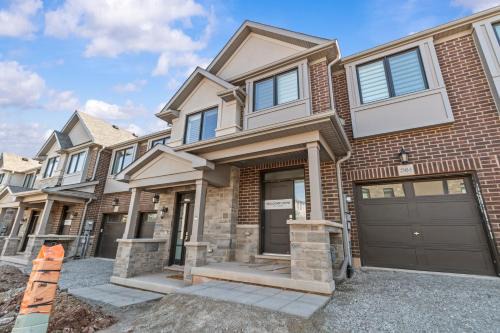 West Oak Trails Villa | Luxury Townhome