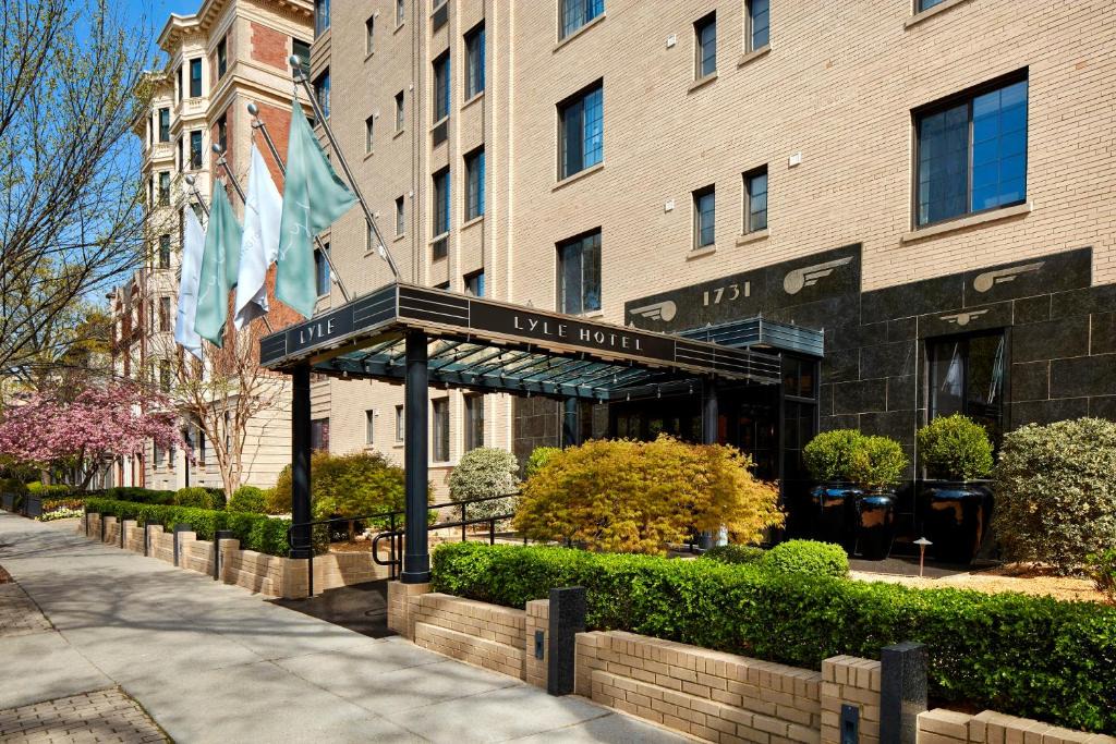 Dupont Circle Hotel | Lyle DC