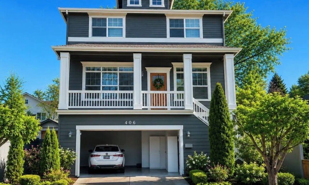 Harrison/Denny-Blaine House | Madison Park House - Ideal for Tech Professionals