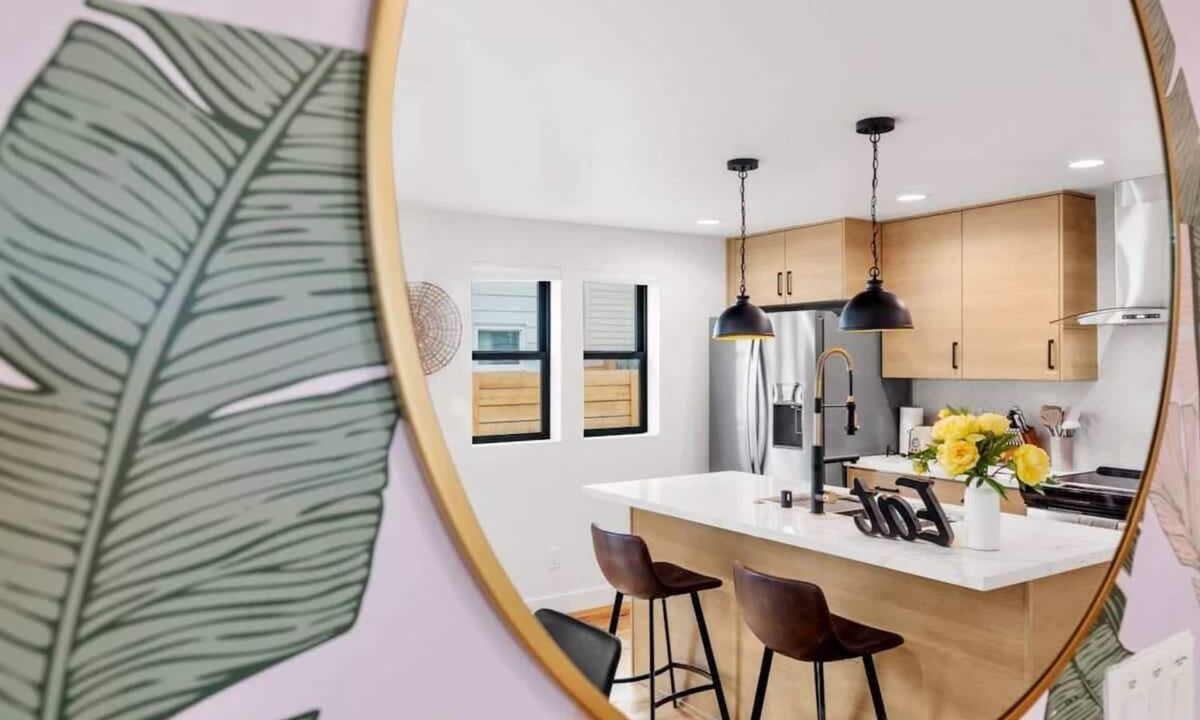 Harrison/Denny-Blaine House | Madison Valley New Built 2B-2,5B Luxe Retreat