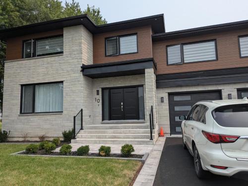 Saint-Jean-Sur-Richelieu House | Maison du bonheur 1