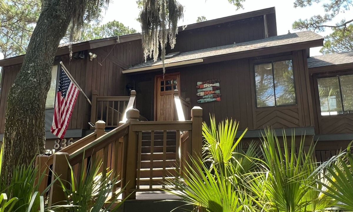 Saint Helena Island House | Marsh-Front Fripp Island Retreat Limo Golf Cart Amenity Cards Available
