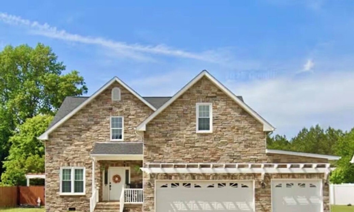 Fuquay-Varina House | Marvelous 4-bedroom house with AC in Fuquay-Varina