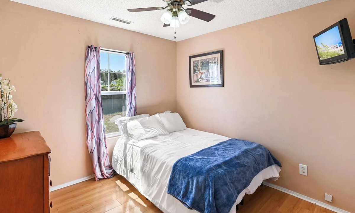Knightdale House | Marvelous 4-bedroom house with AC in welcoming Knightdale
