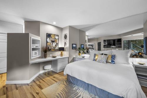 Century West House | MBV501B
