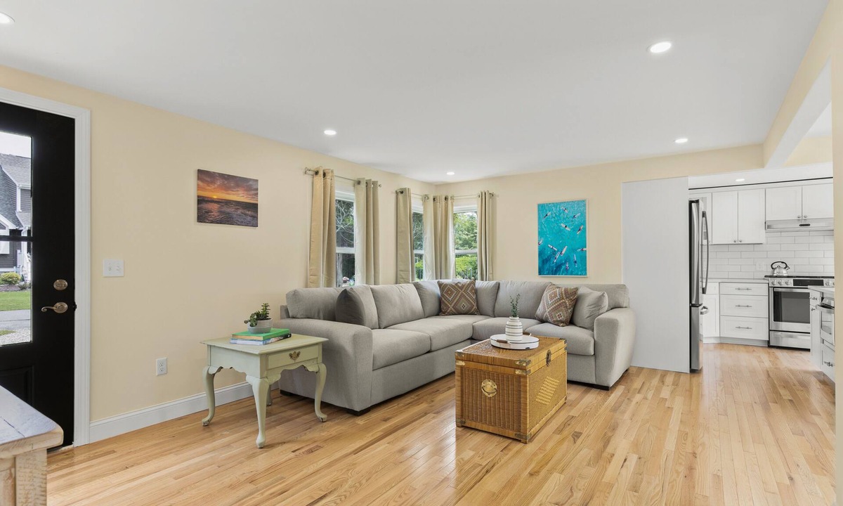 Pocasset Cottage | Modern Cape Cod Cottage- 0.5 mile to beach