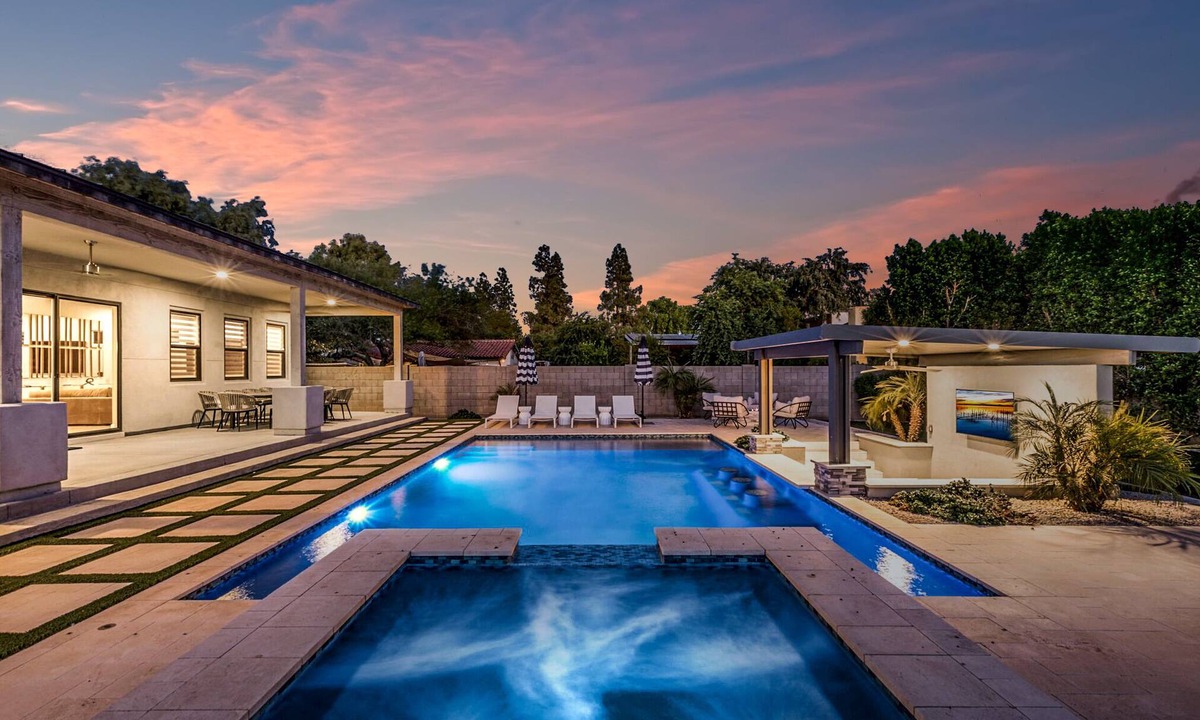 Camelback East House | Modern Home | Impressive Backyard | Heated Pool