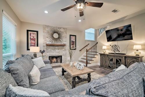 Montgomery House | Modern Montgomery Home w/Backyard, Deck, & Grill